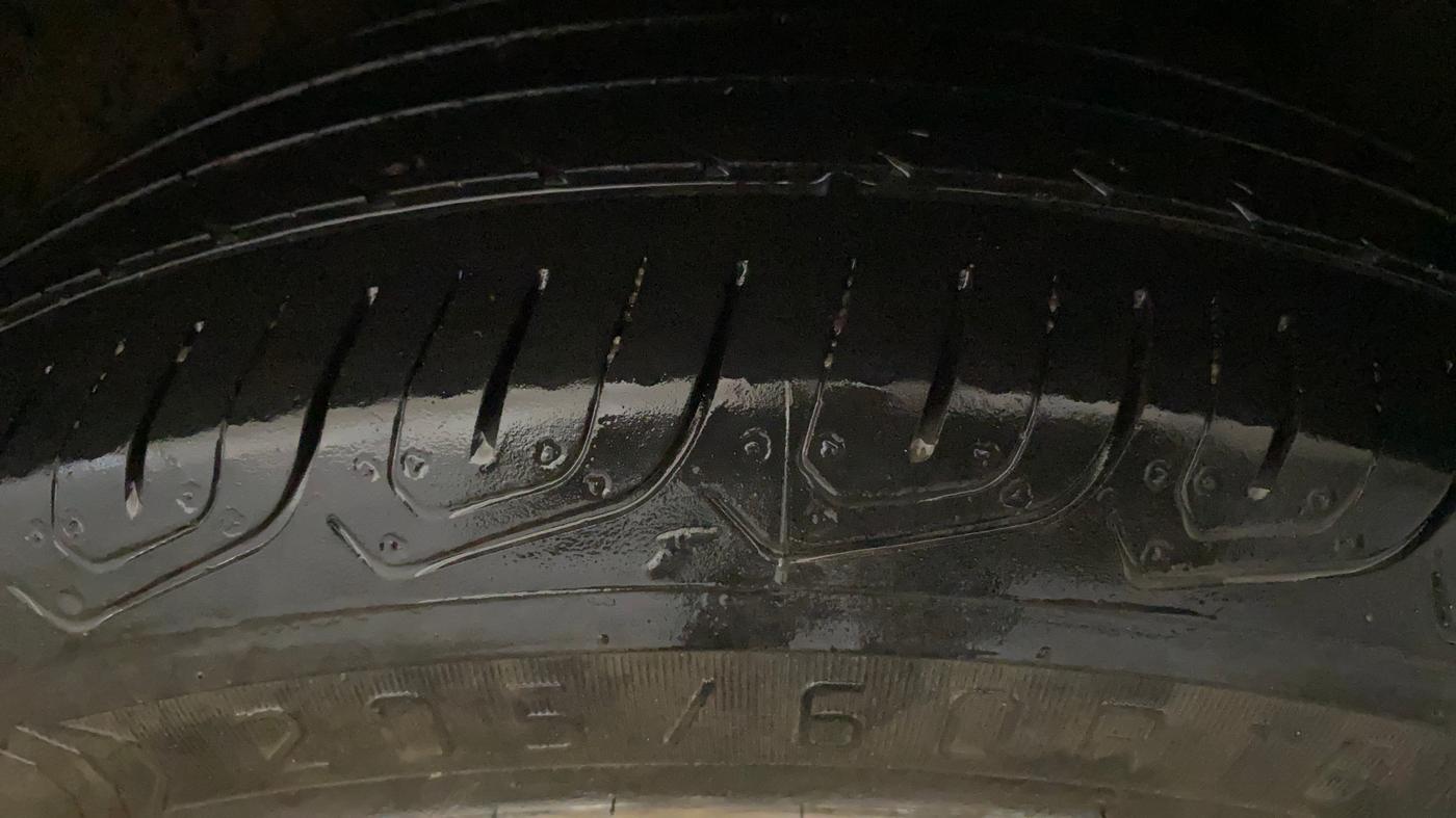 2020 Ford Ecosport TITANIUM 1.5L DIESEL, Diesel, Manual, 1,44,257 km, Left Rear Tyre Tread