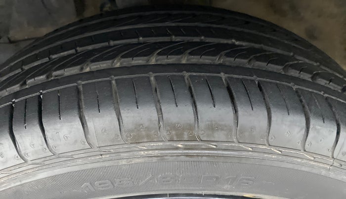2017 Honda WR-V 1.2 i-VTEC S MT, Petrol, Manual, 61,326 km, Left Front Tyre Tread