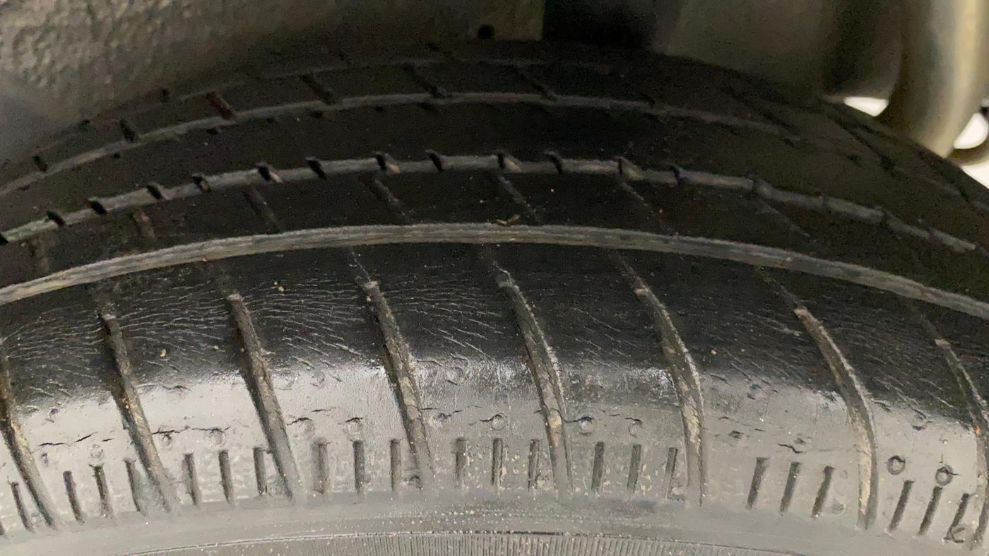 2018 Maruti Celerio ZXI, Petrol, Manual, 39,085 km, Left Rear Tyre Tread