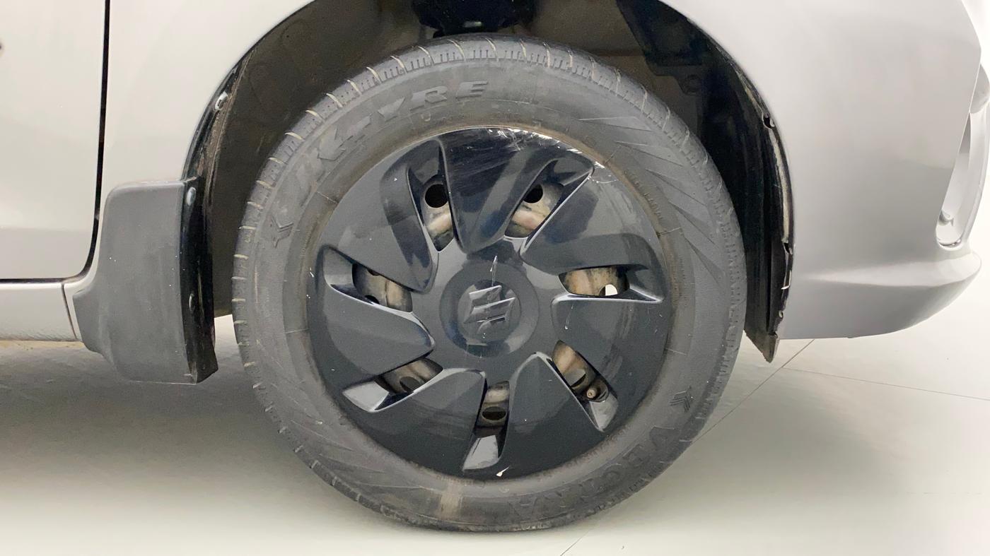 2018 Maruti Celerio ZXI, Petrol, Manual, 39,085 km, Right Front Wheel