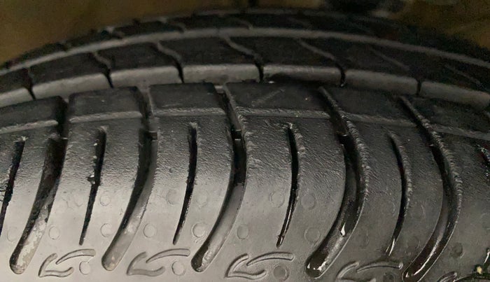2022 Maruti S PRESSO VXI+, Petrol, Manual, 2,980 km, Right Front Tyre Tread