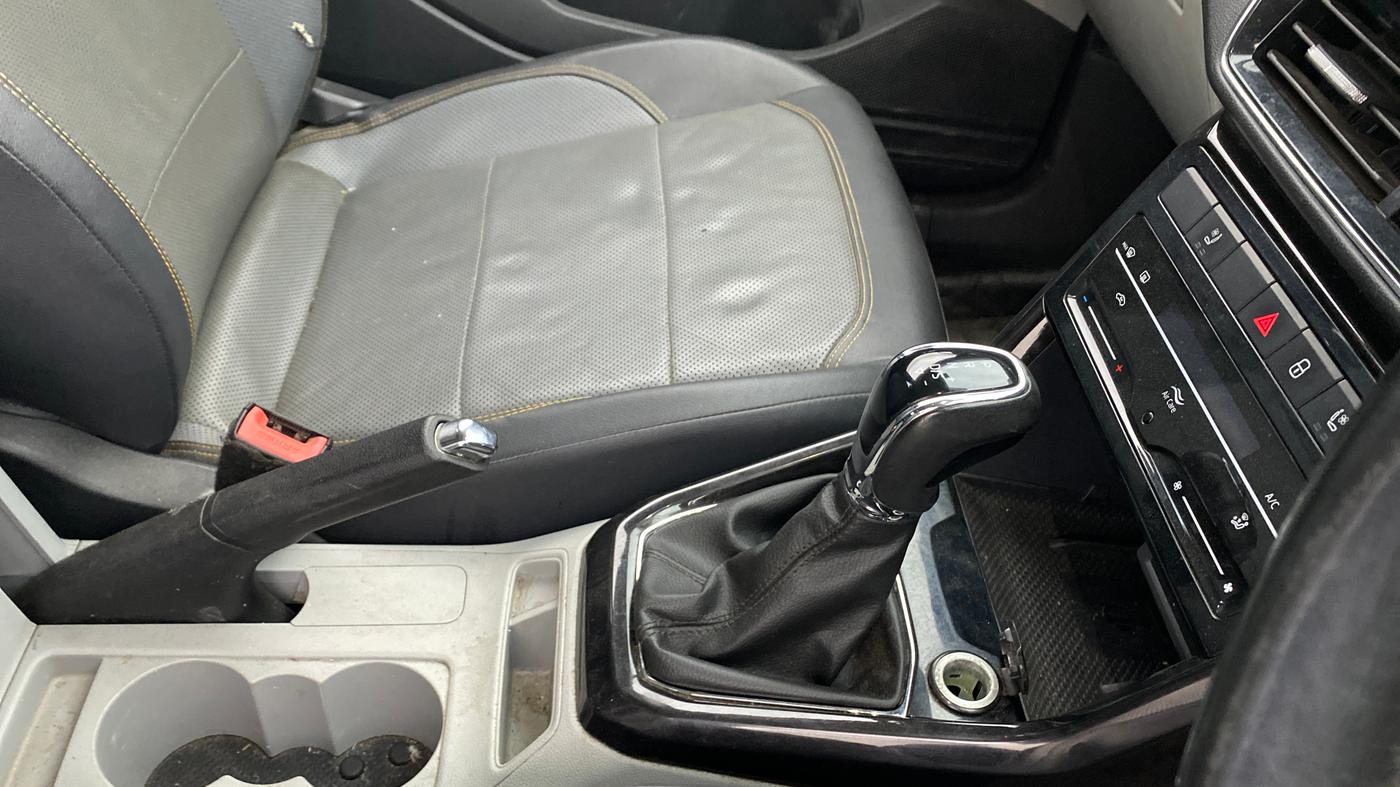 2021 Skoda KUSHAQ STYLE 1.5L TSI DSG, Petrol, Automatic, 87,206 km, Gear Lever