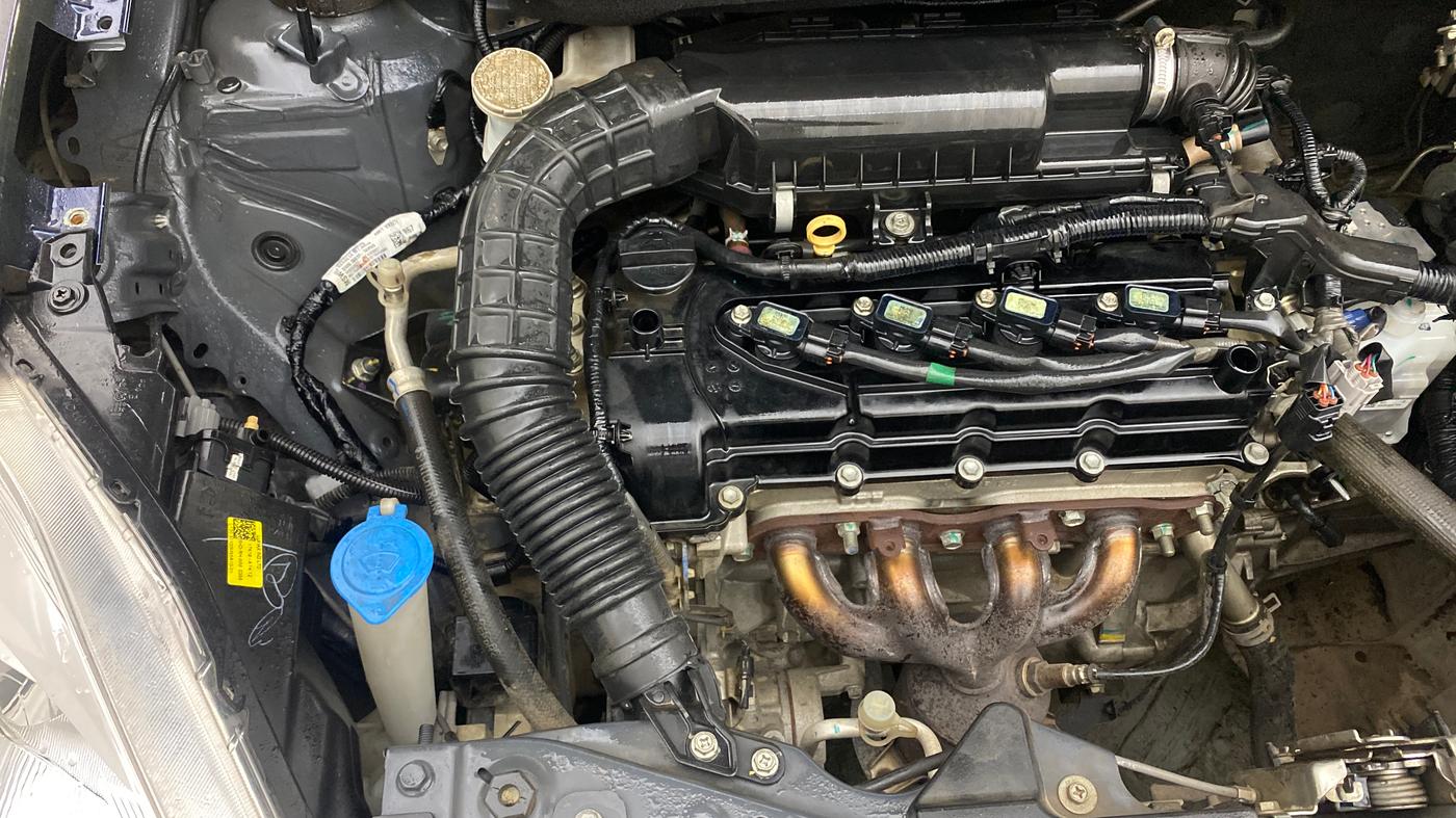 2019 Maruti Swift VXI AMT, Petrol, Automatic, 25,506 km, Engine View - Right