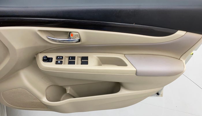 2018 Maruti Ciaz ALPHA DIESEL 1.3, Diesel, Manual, 99,927 km, Driver Side Door Panels Control