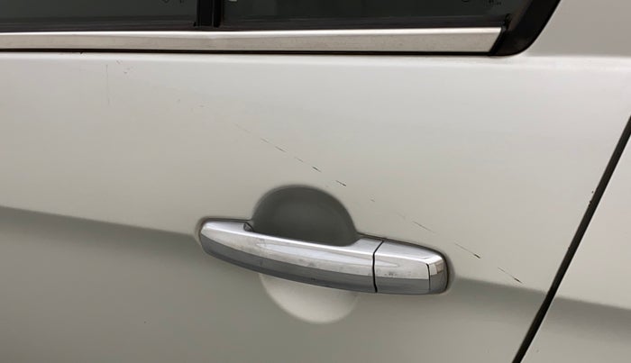 2018 Maruti Ciaz ALPHA DIESEL 1.3, Diesel, Manual, 99,927 km, Rear left door - Minor scratches