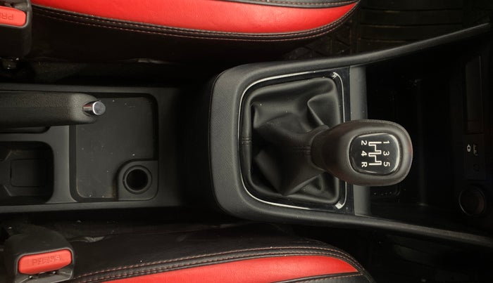 2023 Tata PUNCH ADVENTURE MT, Petrol, Manual, 21,817 km, Gear Lever