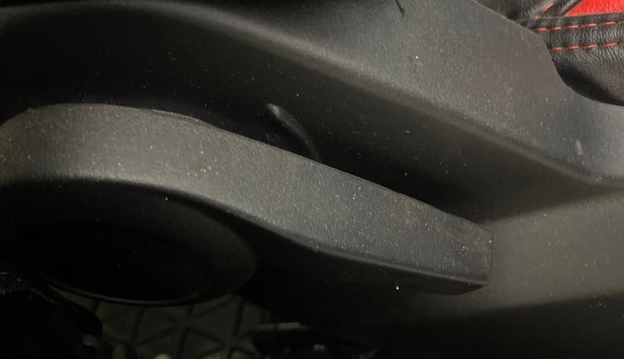 2023 Tata PUNCH ADVENTURE MT, Petrol, Manual, 21,817 km, Driver Side Adjustment Panel