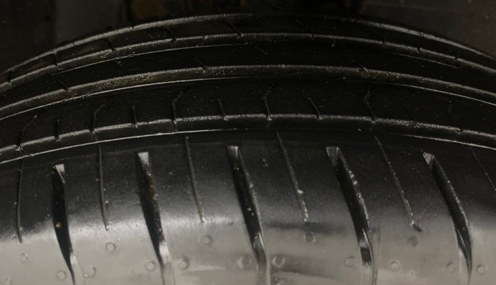 2023 Tata PUNCH ADVENTURE MT, Petrol, Manual, 21,817 km, Right Front Tyre Tread