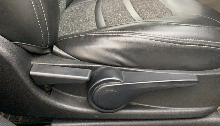 2017 Tata NEXON XZ PLUS DIESEL, Diesel, Manual, 67,820 km, Driver Side Adjustment Panel
