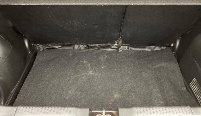 2018 Maruti Swift ZXI D, Petrol, Manual, 43,551 km, Boot Inside