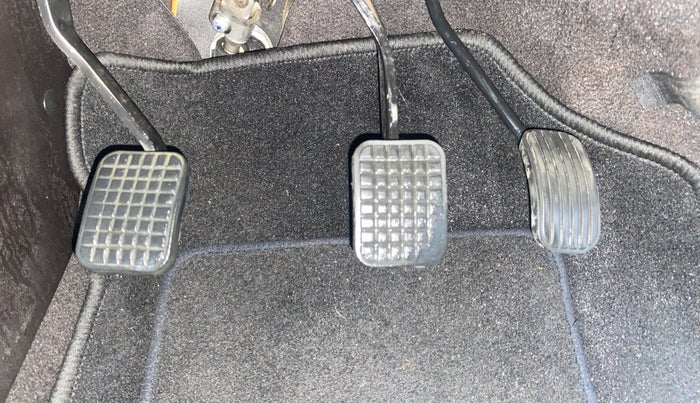 2016 Tata Zest XT 90PS DIESEL, Diesel, Manual, 73,552 km, Pedals