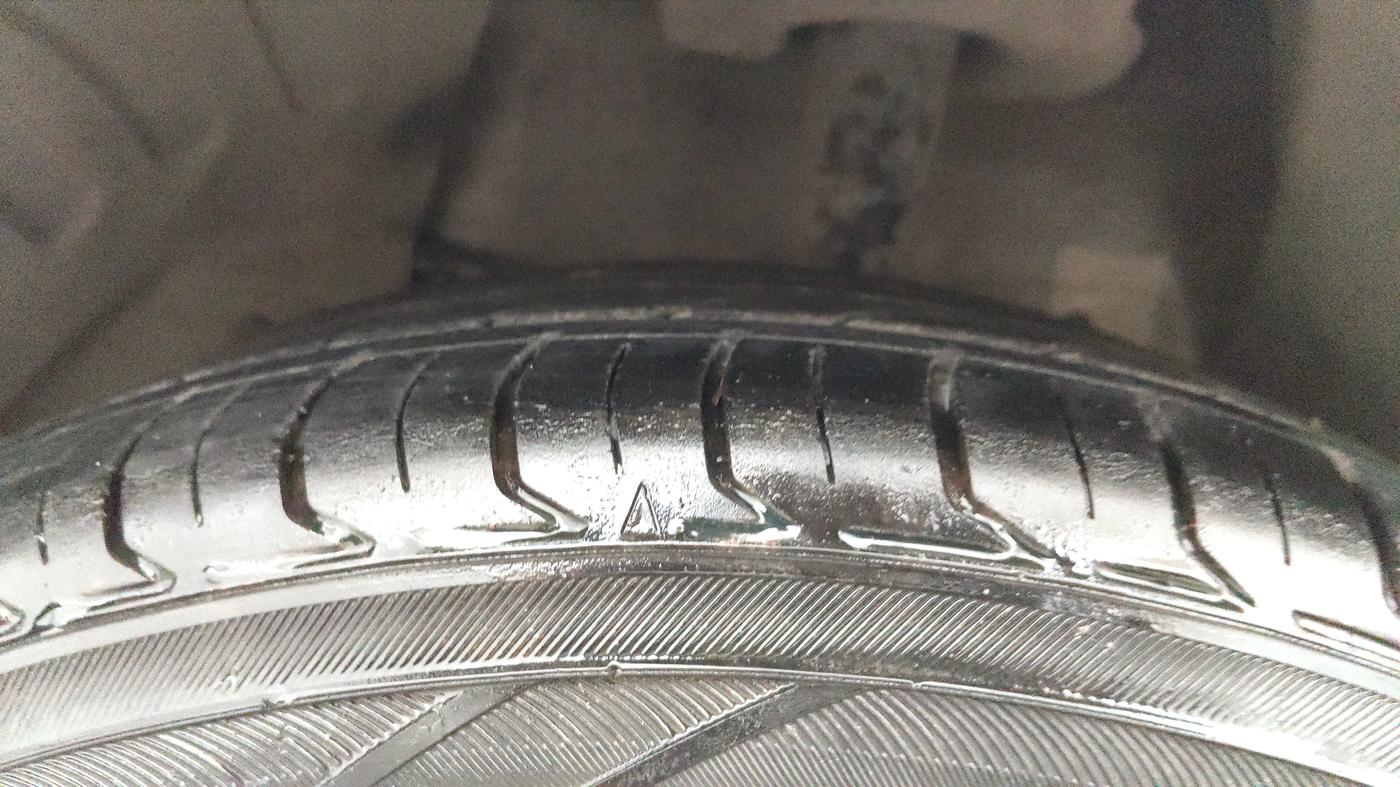 2015 Tata Zest XM PETROL, Petrol, Manual, 99,222 km, Left Front Tyre Tread