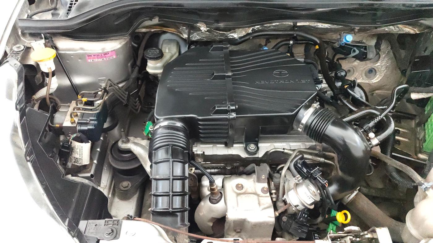 2015 Tata Zest XM PETROL, Petrol, Manual, 99,222 km, Engine View - Right