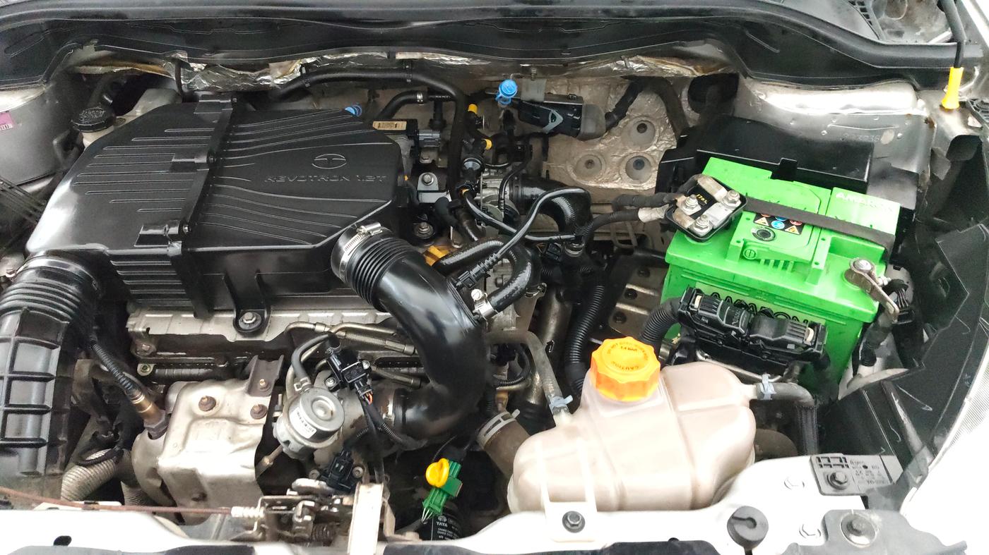 2015 Tata Zest XM PETROL, Petrol, Manual, 99,222 km, Engine View - Left