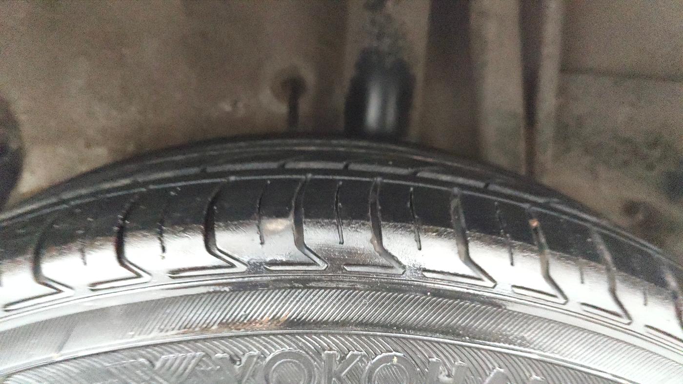 2015 Tata Zest XM PETROL, Petrol, Manual, 99,222 km, Left Rear Tyre Tread