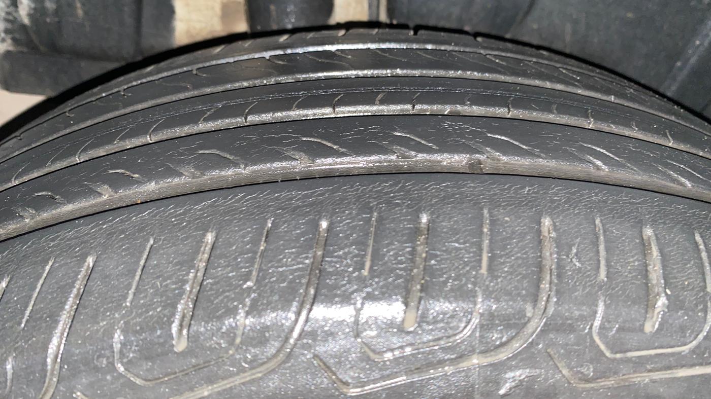 2022 Maruti XL6 ALPHA PLUS AT, Petrol, Automatic, 54,179 km, Right Rear Tyre Tread