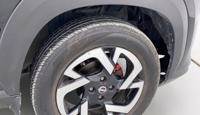 2022 Nissan MAGNITE XV RED EDITION, Petrol, Manual, 20,119 km, Right fender - Lining loose