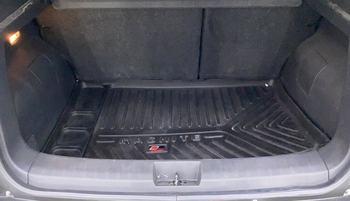 2022 Nissan MAGNITE XV RED EDITION, Petrol, Manual, 20,119 km, Boot Inside