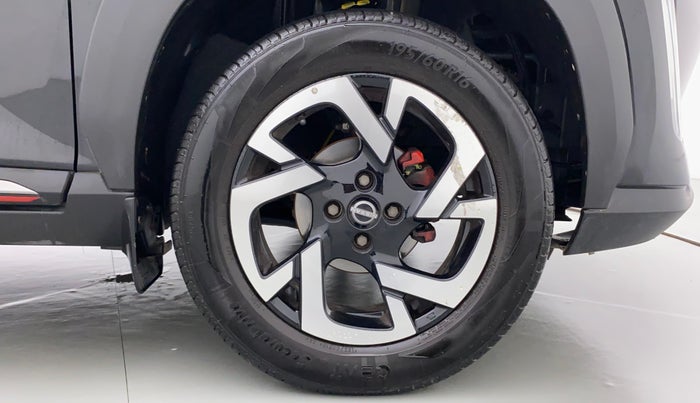 2022 Nissan MAGNITE XV RED EDITION, Petrol, Manual, 20,119 km, Right Front Wheel
