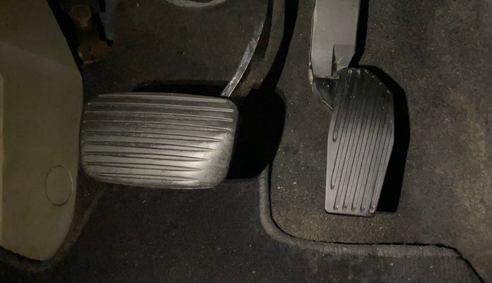 2020 Jeep Compass LONGITUDE PLUS 1.4 PETROL AT, Petrol, Automatic, 1,18,086 km, Pedals