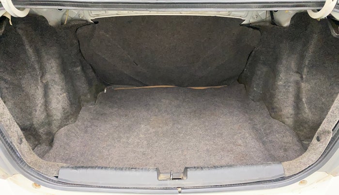 2013 Honda Amaze 1.2L I-VTEC E, Petrol, Manual, Boot Inside