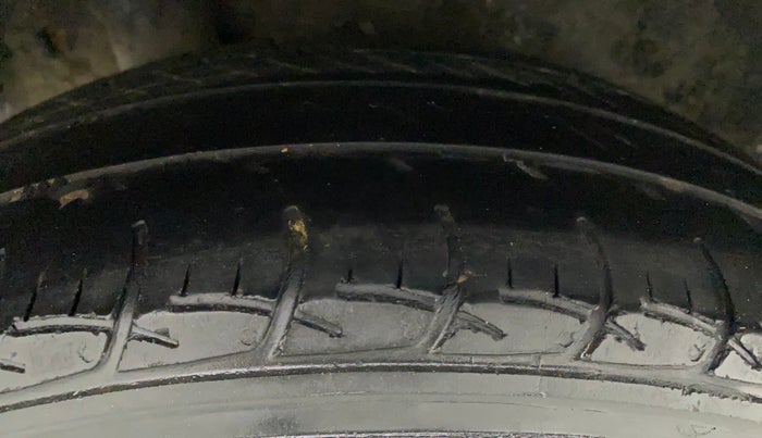 2013 Honda Amaze 1.2L I-VTEC E, Petrol, Manual, Right Rear Tyre Tread