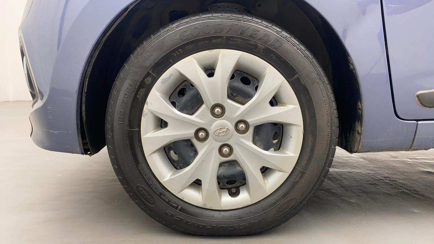 2013 Hyundai Grand i10 SPORTZ 1.2 KAPPA VTVT, Petrol, Manual, 67,397 km, Left Front Wheel