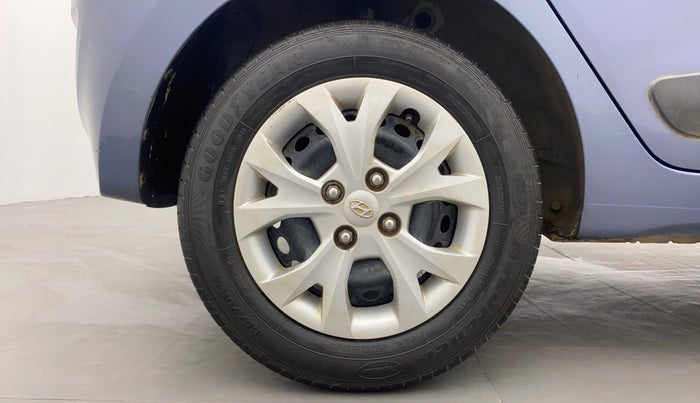 2013 Hyundai Grand i10 SPORTZ 1.2 KAPPA VTVT, Petrol, Manual, 67,397 km, Right Rear Wheel