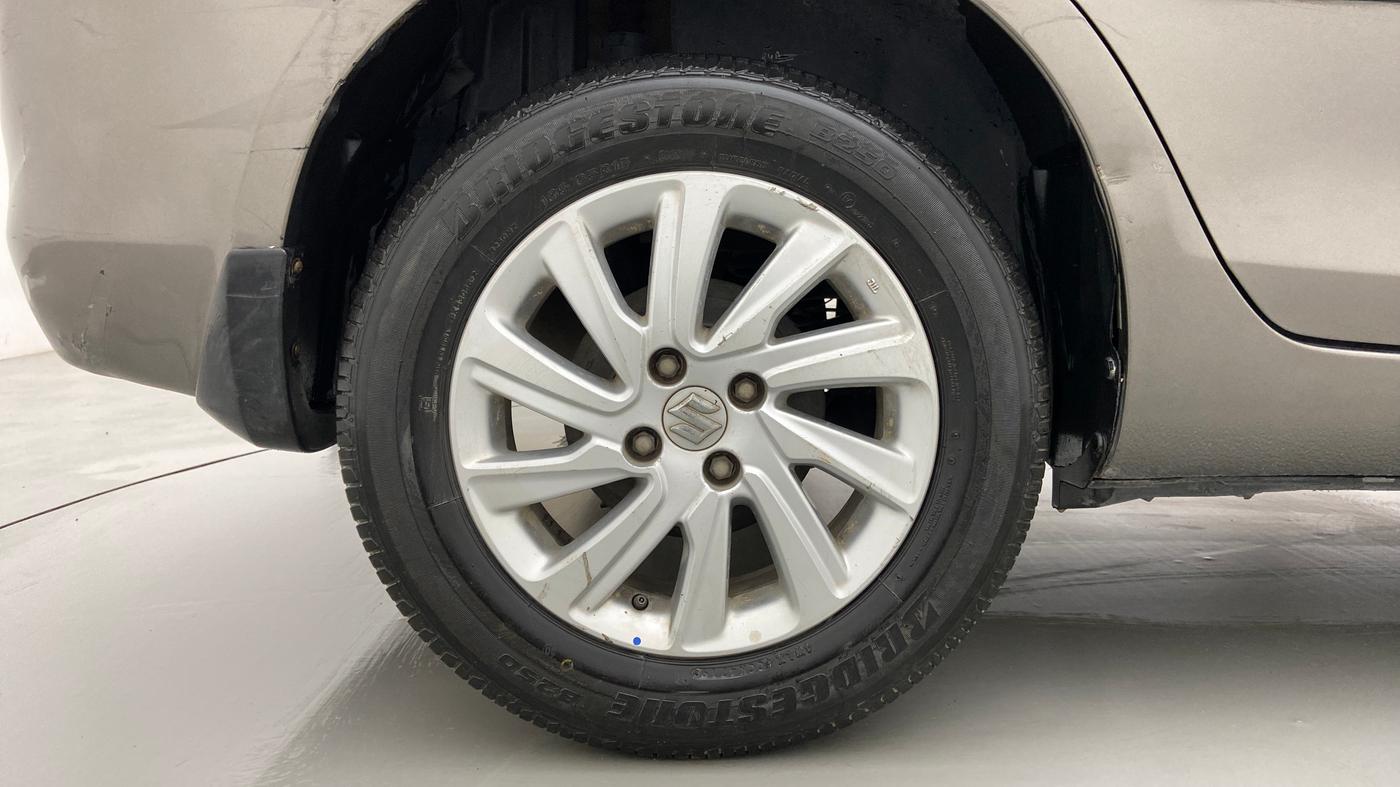 2016 Maruti Swift Dzire ZDI AMT, Diesel, Automatic, 85,948 km, Right Rear Wheel