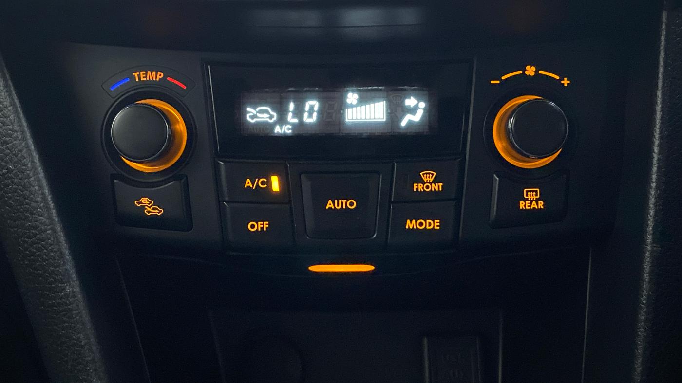 2014 Maruti Swift ZXI D, Petrol, Manual, 80,458 km, Automatic Climate Control