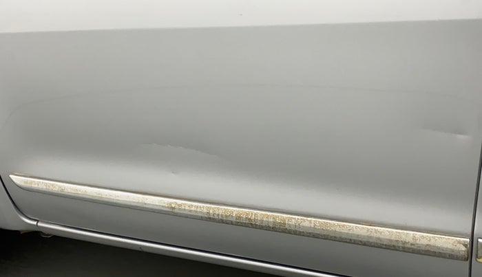 2018 Toyota Innova Crysta 2.4 GX 7 STR, Diesel, Manual, 80,542 km, Front passenger door - Slightly dented