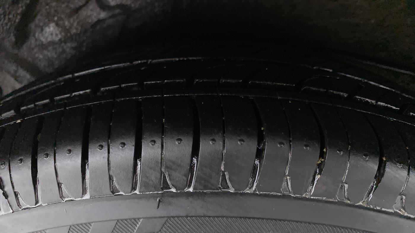 2015 Hyundai i10 SPORTZ 1.1, Petrol, Manual, 50,073 km, Right Rear Tyre Tread