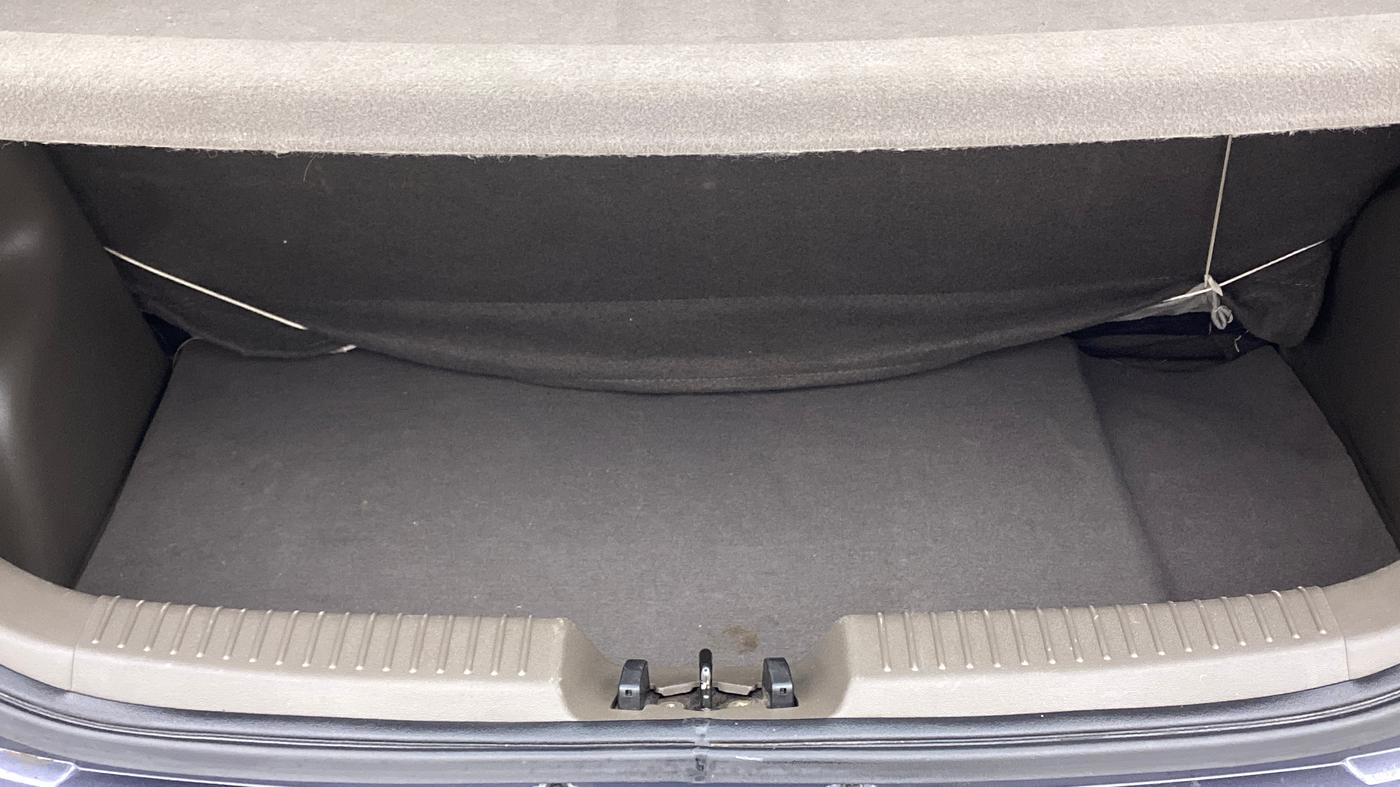 2015 Hyundai i10 SPORTZ 1.1, Petrol, Manual, 50,073 km, Boot Inside