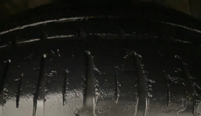 2019 Hyundai Grand i10 SPORTZ 1.2 KAPPA VTVT, Petrol, Manual, 25,161 km, Right Front Tyre Tread