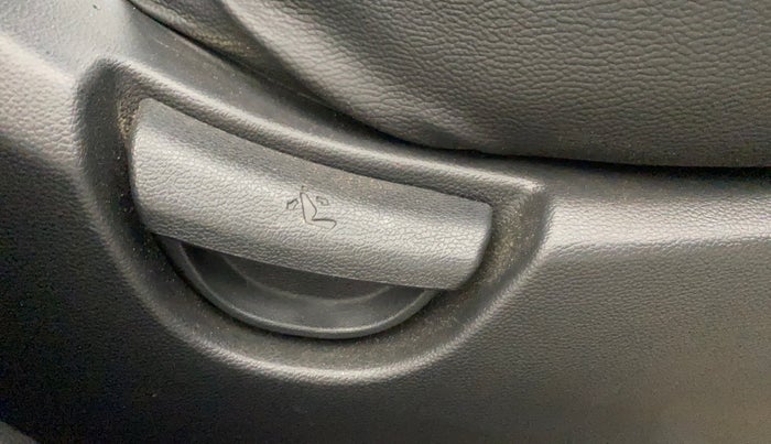 2019 Hyundai Grand i10 SPORTZ 1.2 KAPPA VTVT, Petrol, Manual, 25,161 km, Driver Side Adjustment Panel