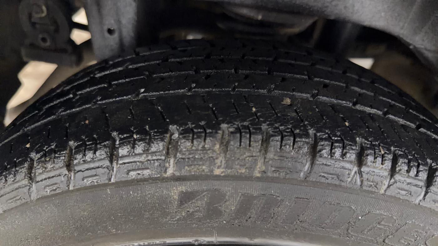 2015 Maruti Alto K10 VXI AMT, Petrol, Automatic, 21,676 km, Right Rear Tyre Tread