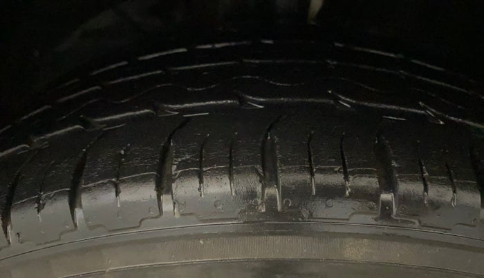 2018 Maruti Baleno ZETA CVT PETROL 1.2, Petrol, Automatic, 60,097 km, Left Front Tyre Tread