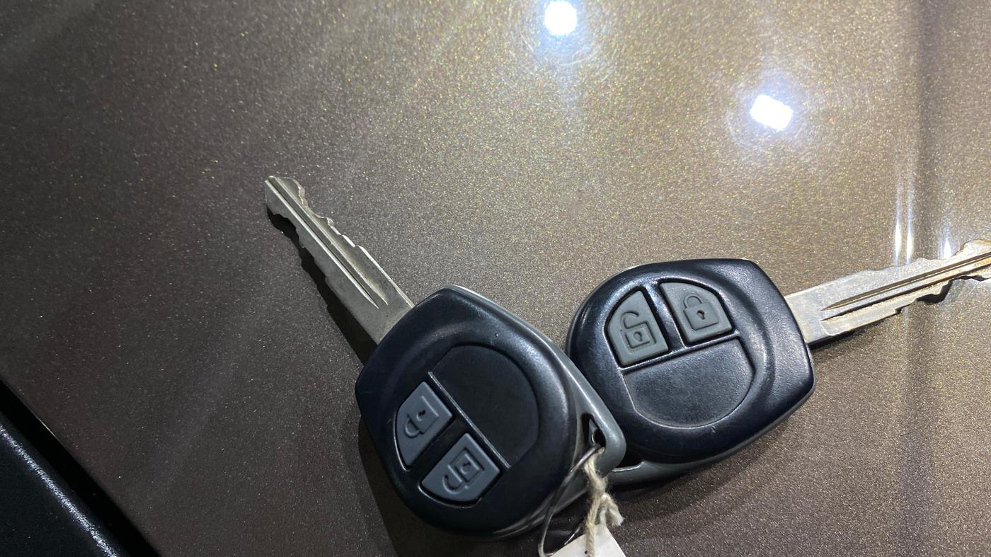2018 Maruti Wagon R 1.0 VXI, Petrol, Manual, 8,484 km, Key Close Up