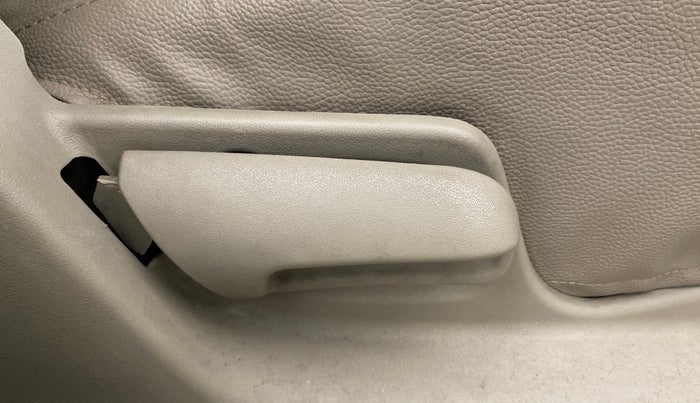 2014 Maruti Swift Dzire VXI, Petrol, Manual, 33,216 km, Driver Side Adjustment Panel