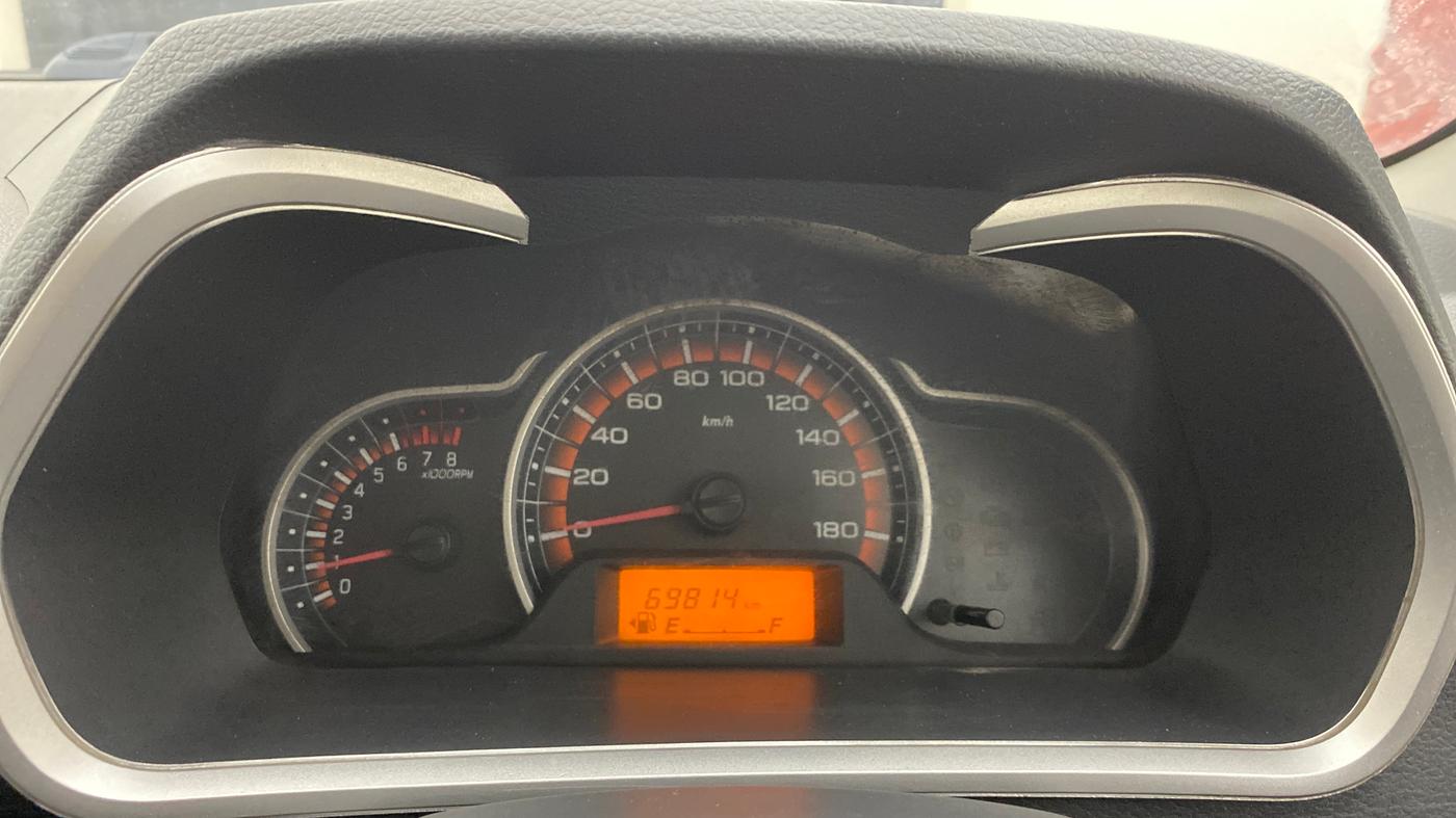 2016 Maruti Alto K10 VXI, Petrol, Manual, 69,808 km, Odometer Image