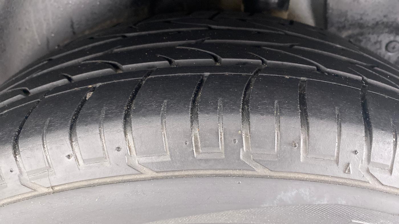 2018 Hyundai Creta 1.6 VTVT SX AUTO, Petrol, Automatic, 26,571 km, Left Rear Tyre Tread