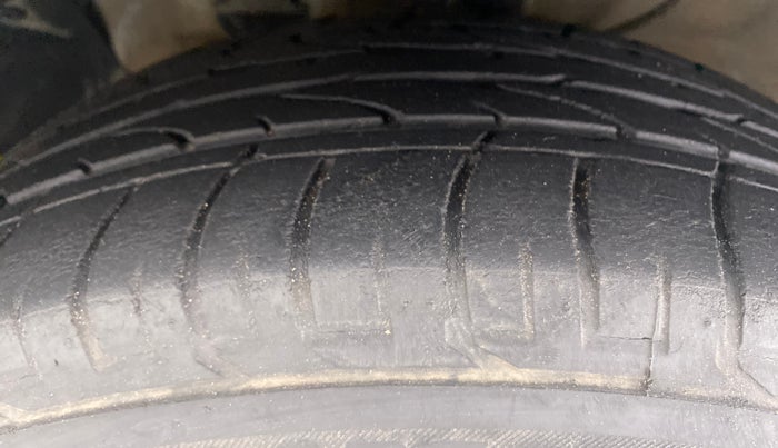 2018 Hyundai Creta 1.6 VTVT SX AUTO, Petrol, Automatic, 26,571 km, Left Front Tyre Tread
