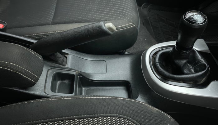 2019 Honda WR-V 1.2 i-VTEC VX MT, CNG, Manual, 28,582 km, Gear Lever