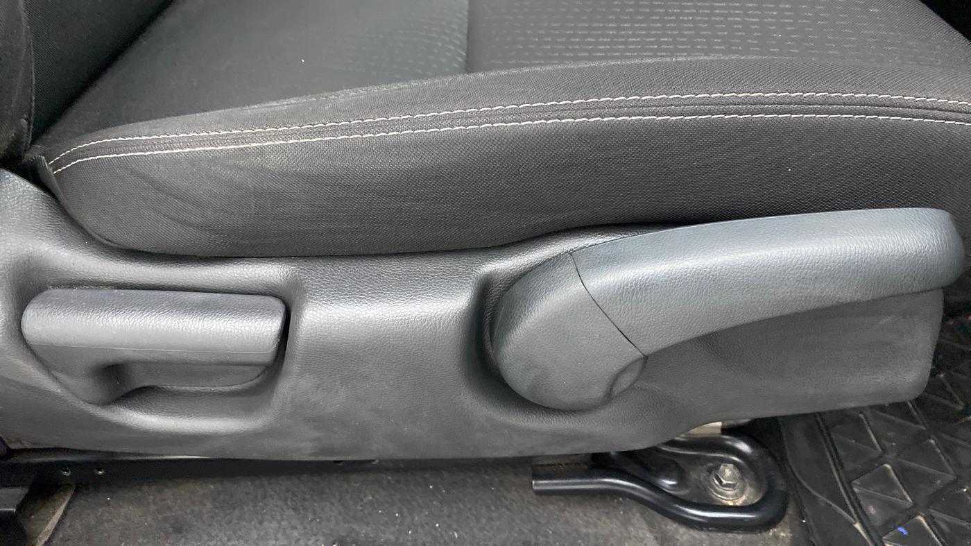 2019 Honda WR-V 1.2 i-VTEC VX MT, CNG, Manual, 28,582 km, Driver Side Adjustment Panel