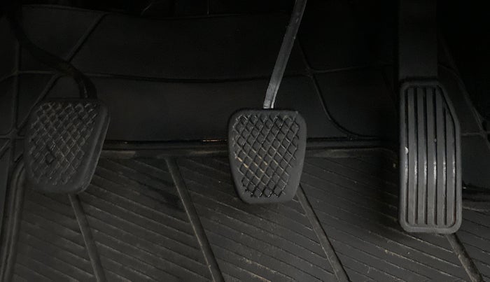 2019 Honda WR-V 1.2 i-VTEC VX MT, CNG, Manual, 28,582 km, Pedals