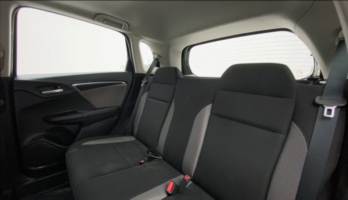 2019 Honda WR-V 1.2 i-VTEC VX MT, CNG, Manual, 28,582 km, Right Side Rear Door Cabin