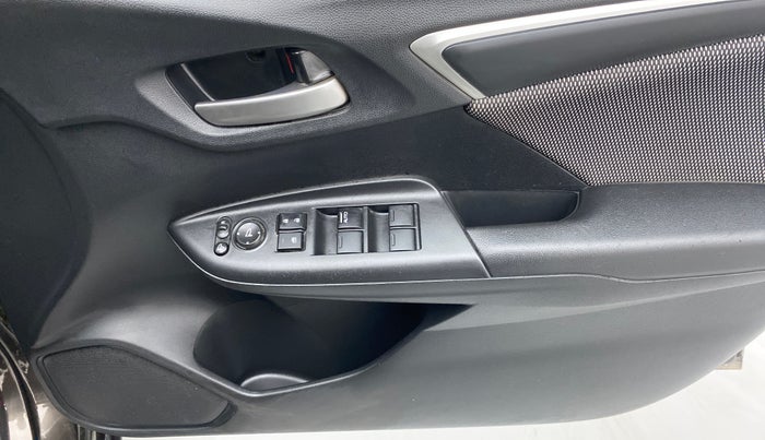 2019 Honda WR-V 1.2 i-VTEC VX MT, CNG, Manual, 28,582 km, Driver Side Door Panels Control