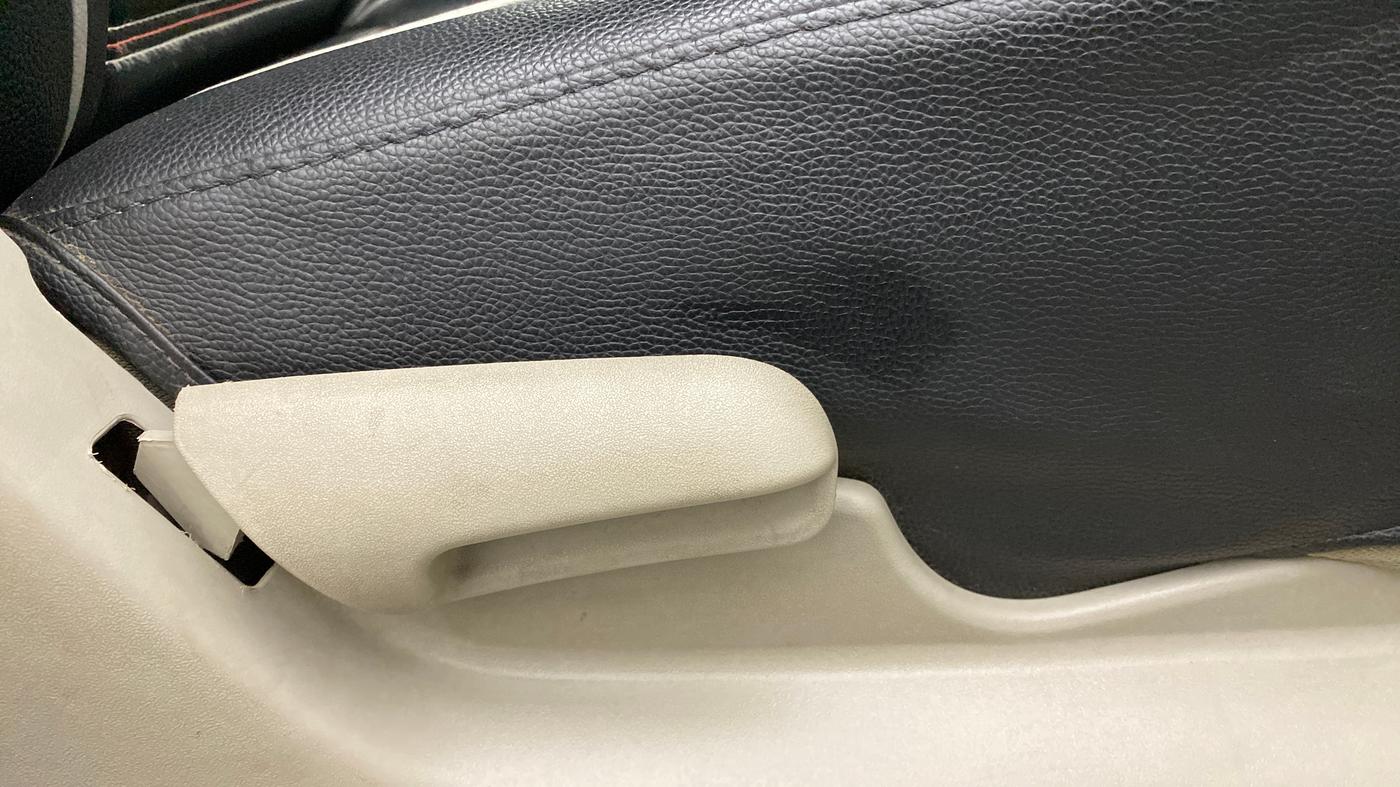 2019 Maruti Celerio VXI CNG OPT, CNG, Manual, 89,601 km, Driver Side Adjustment Panel