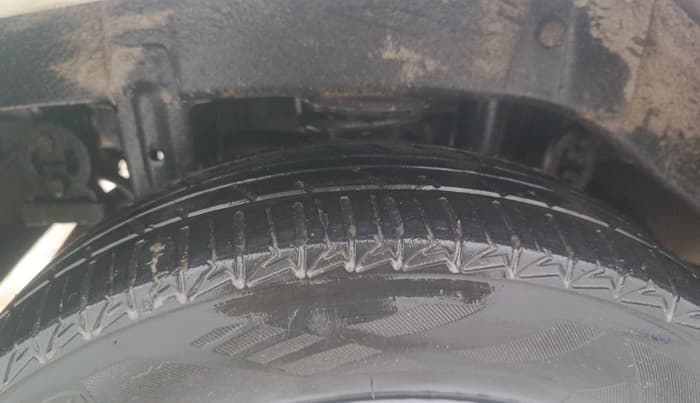 2013 Maruti Alto K10 VXI, Petrol, Manual, 61,698 km, Right Rear Tyre Tread