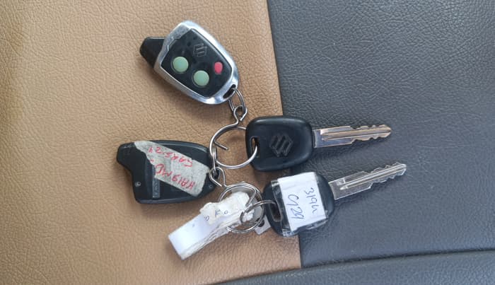 2013 Maruti Alto K10 VXI, Petrol, Manual, 61,698 km, Key Close Up
